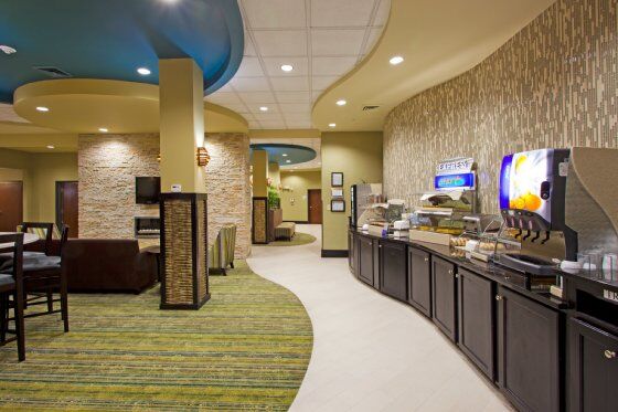 Holiday Inn Express Waycross Bagian luar foto