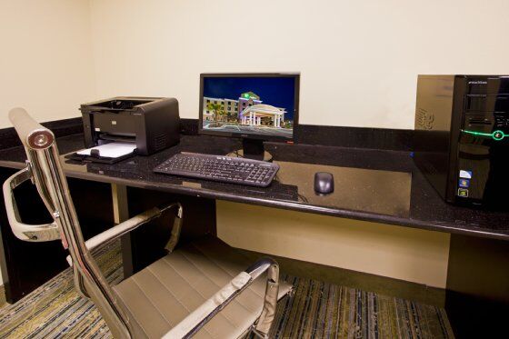 Holiday Inn Express Waycross Bagian luar foto